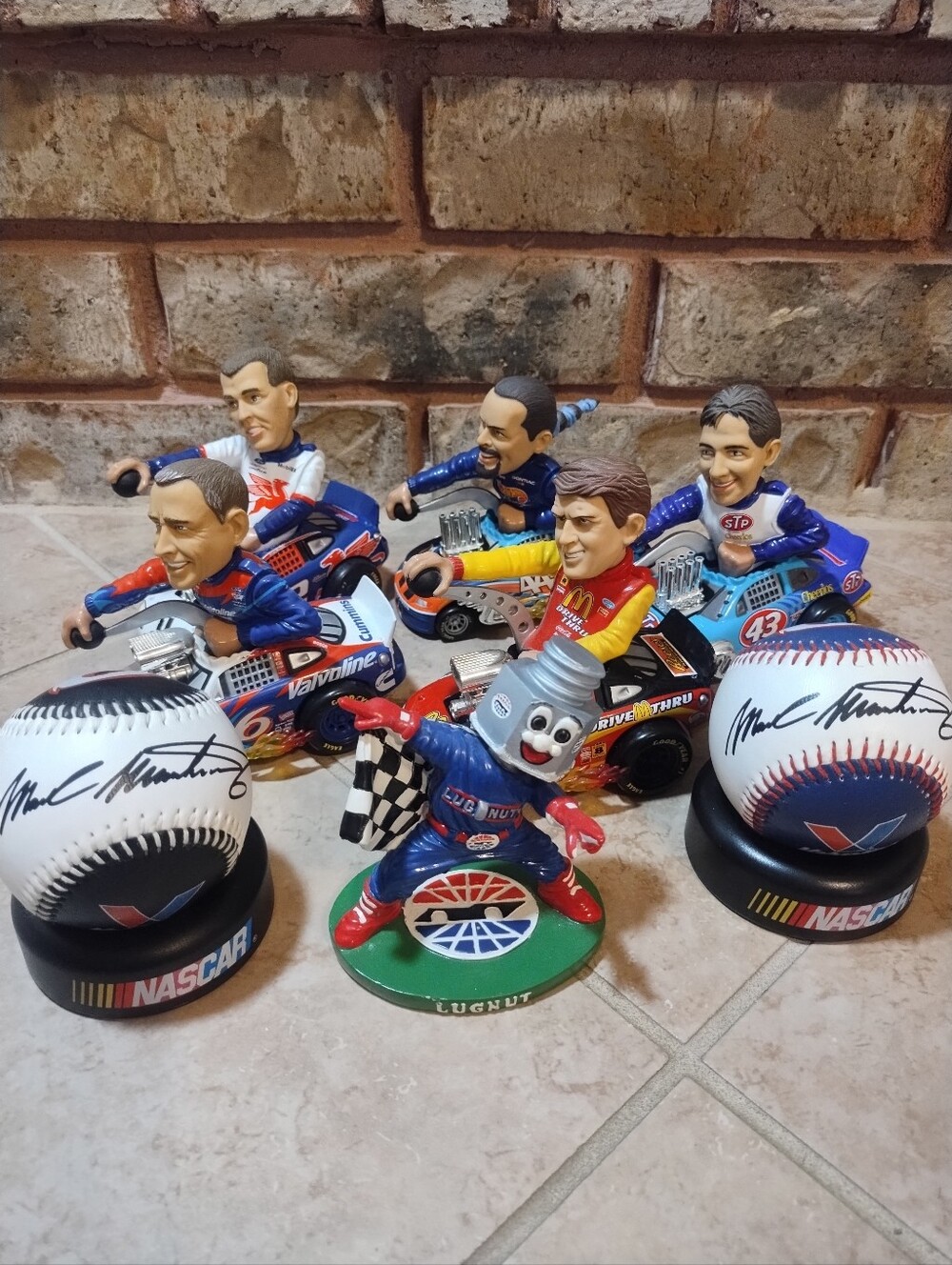 Nascar Collectibles Lugnut Bobblehead & Radical Rides Cars